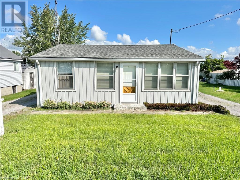 42 ERIE Boulevard, long point, Ontario