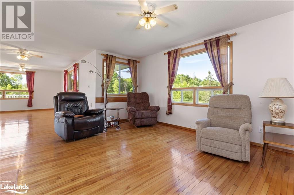 92 Centre Road, Mckellar, Ontario  P0G 1C0 - Photo 10 - 40597419