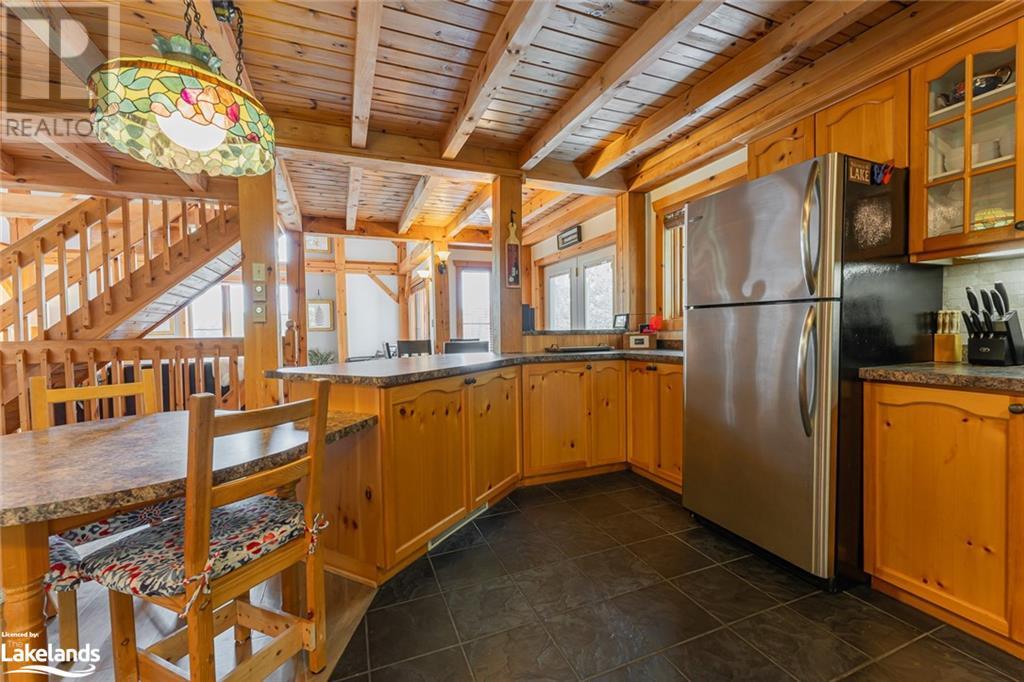 1025 Yukon Trail, Haliburton, Ontario  K0M 2K0 - Photo 13 - 40598458