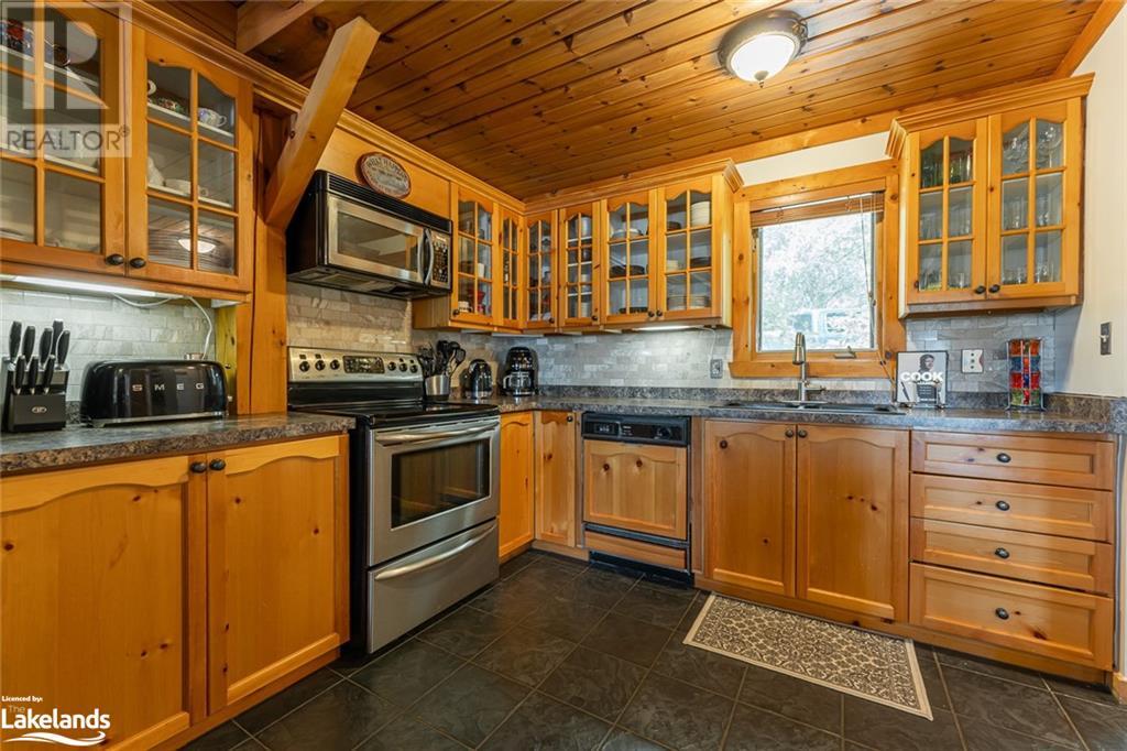1025 Yukon Trail, Haliburton, Ontario  K0M 2K0 - Photo 14 - 40598458