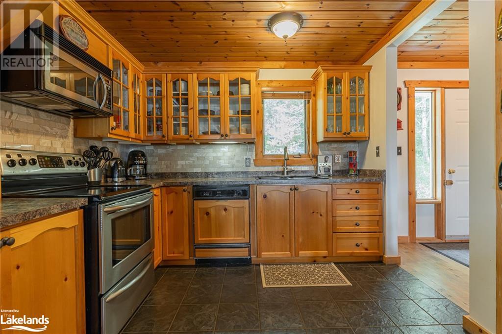 1025 Yukon Trail, Haliburton, Ontario  K0M 2K0 - Photo 15 - 40598458
