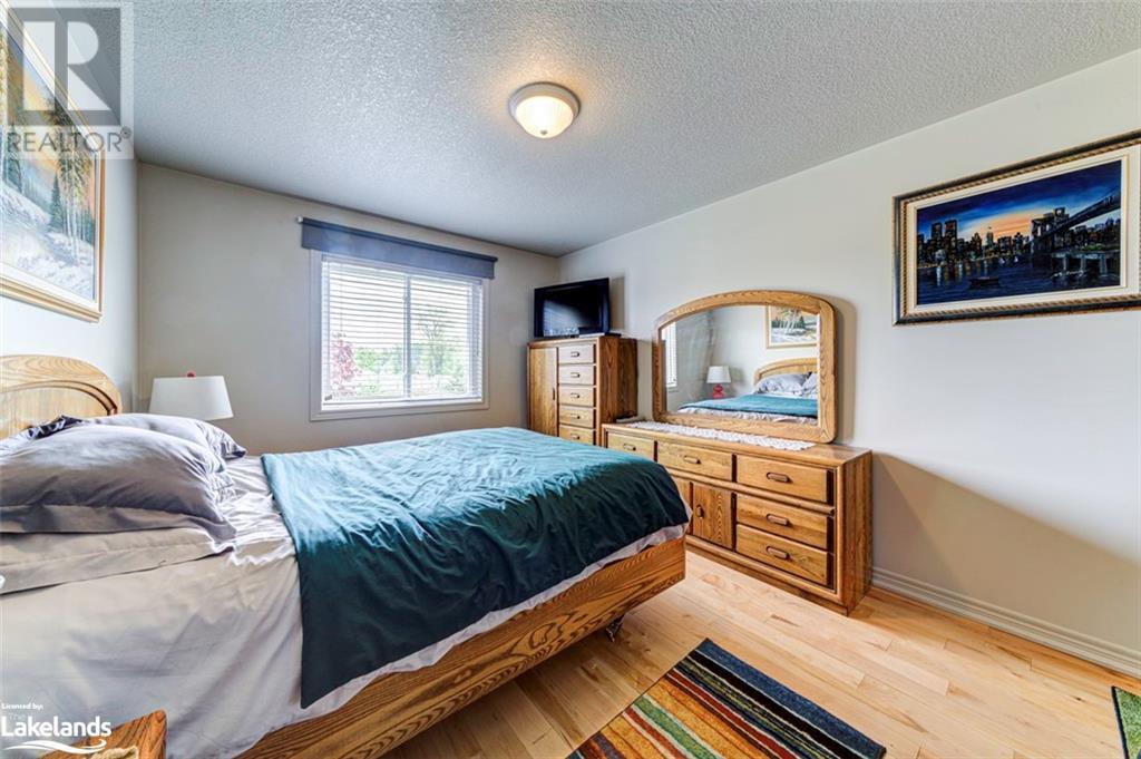 9 George Avenue, Wasaga Beach, Ontario  L9Z 2X9 - Photo 27 - 40593130