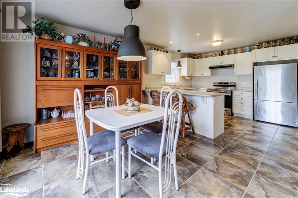9 George Avenue, Wasaga Beach, Ontario  L9Z 2X9 - Photo 17 - 40593130