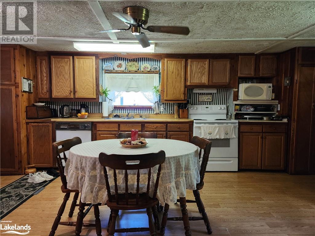 5741 Gelert Road, Dysart, Ontario  K0M 1S0 - Photo 7 - 40598499