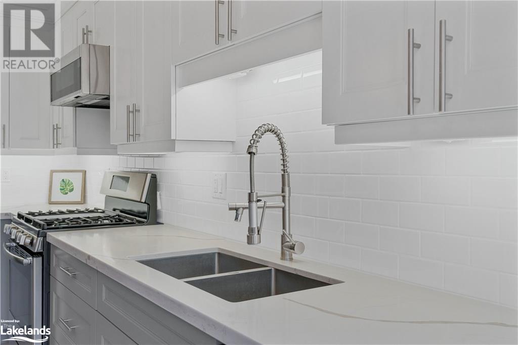26 Silver Birch Avenue, Wasaga Beach, Ontario  L9Z 1M2 - Photo 11 - 40583689