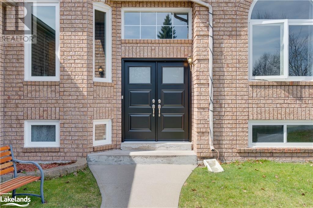 26 Silver Birch Avenue, Wasaga Beach, Ontario  L9Z 1M2 - Photo 5 - 40583689