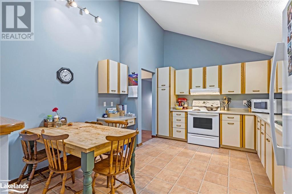 15 Hallen Drive, Penetanguishene, Ontario  L9M 1G2 - Photo 7 - 40597144