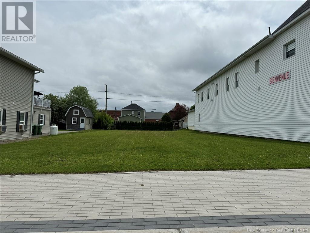 99 Broadway Boulevard, Grand-Sault/Grand Falls, New Brunswick