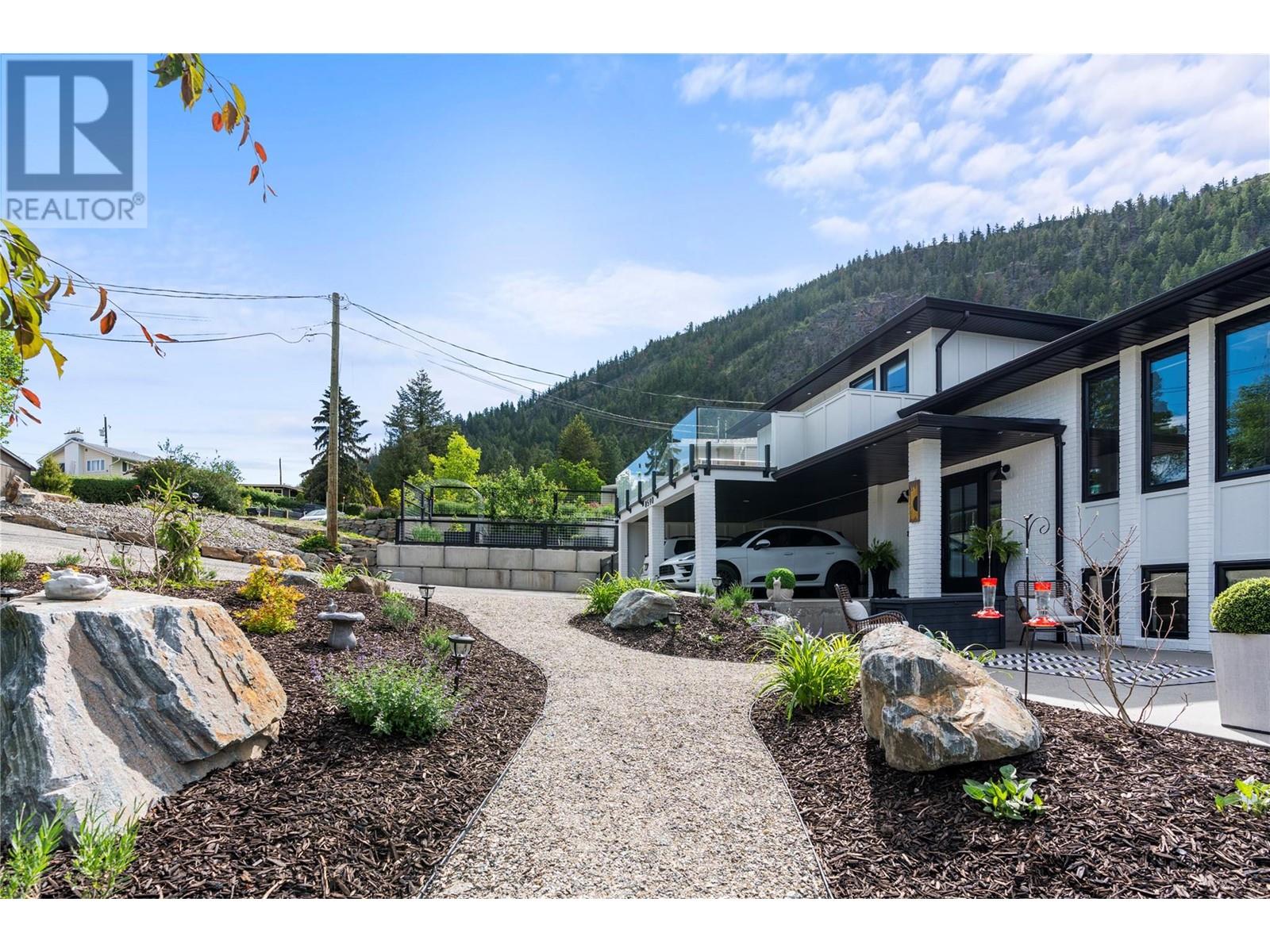 8590 Harbour Heights Road Vernon