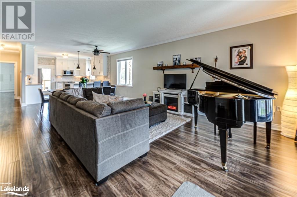 32 Tona Trail, Wasaga Beach, Ontario  L9Z 0A5 - Photo 5 - 40598581