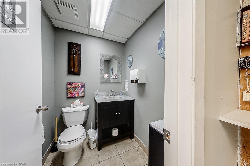 152 St Patrick Street, Stratford, Ontario  N5A 1A9 - Photo 39 - 40598136