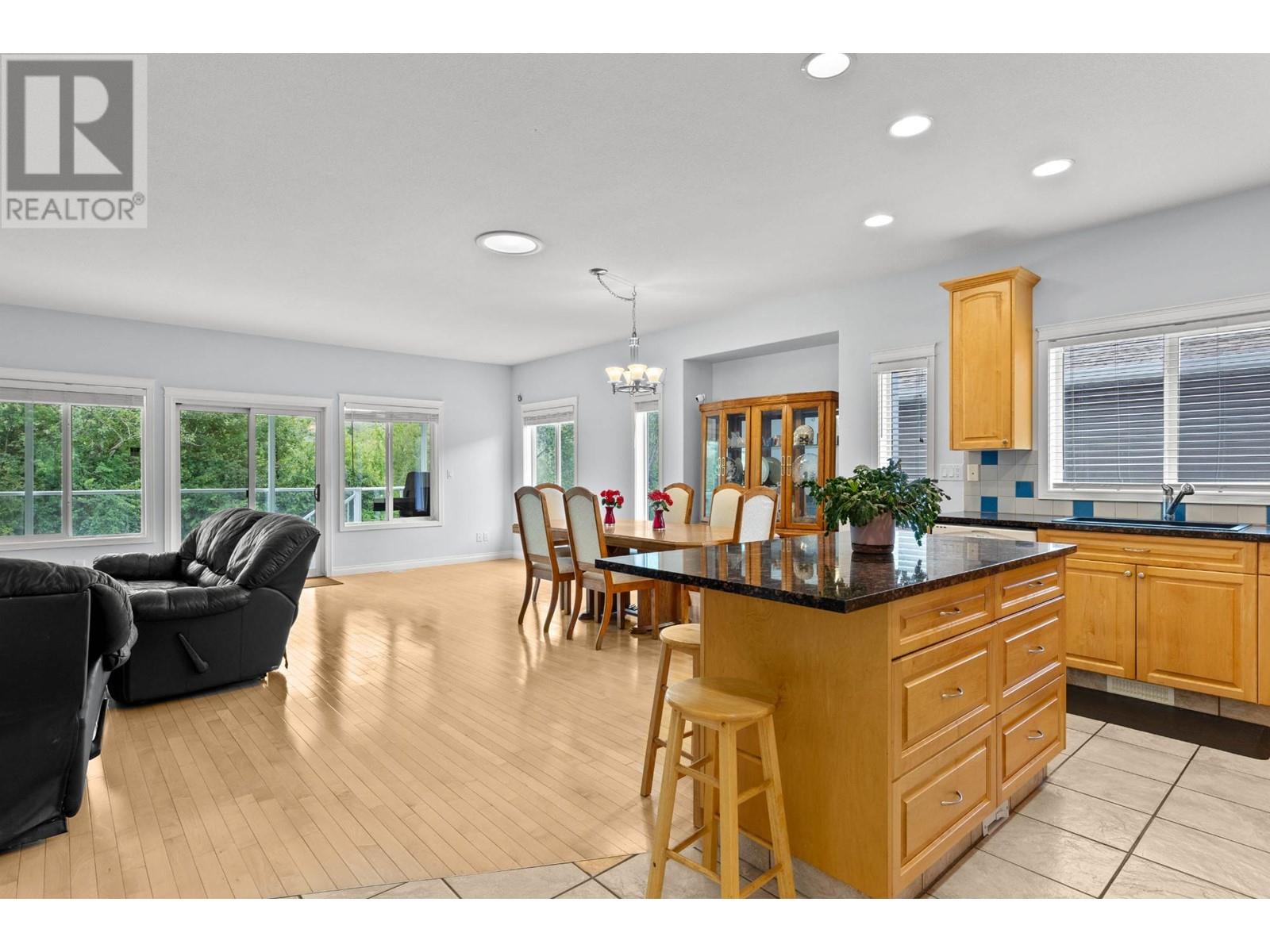 3727 Overlander Drive, Kamloops, British Columbia  V2B 8M4 - Photo 7 - 178929