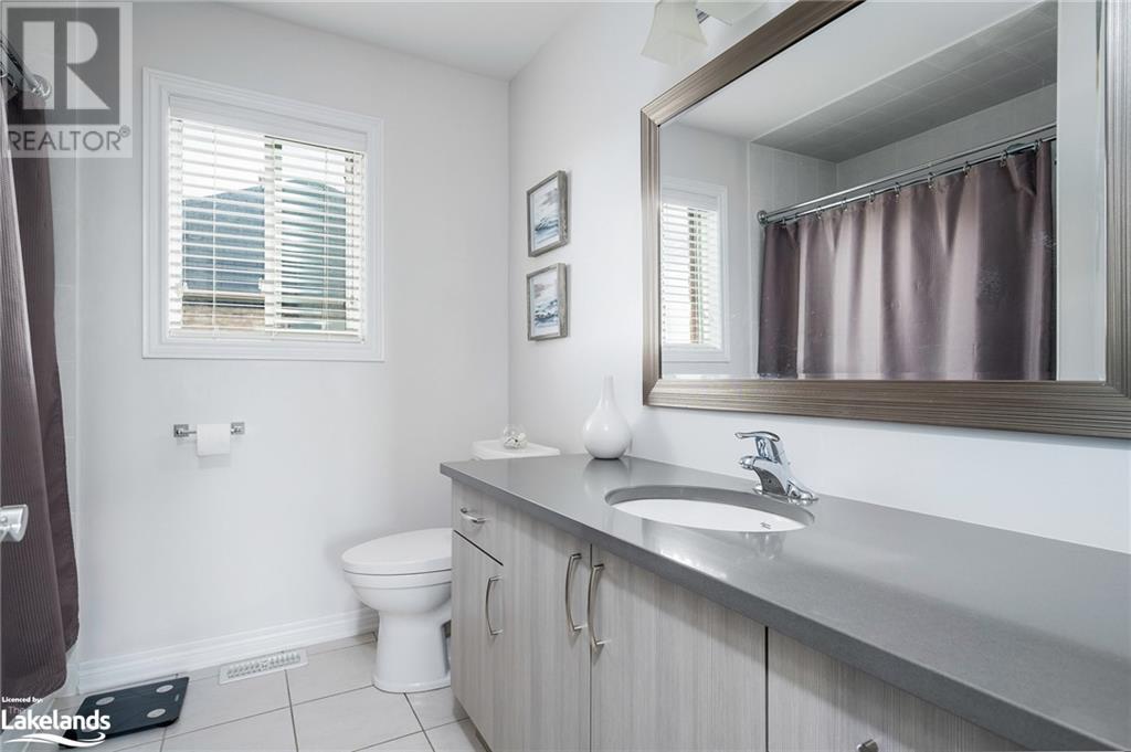 81 Pearl Street, Wasaga Beach, Ontario  L9Z 1J6 - Photo 24 - 40568132