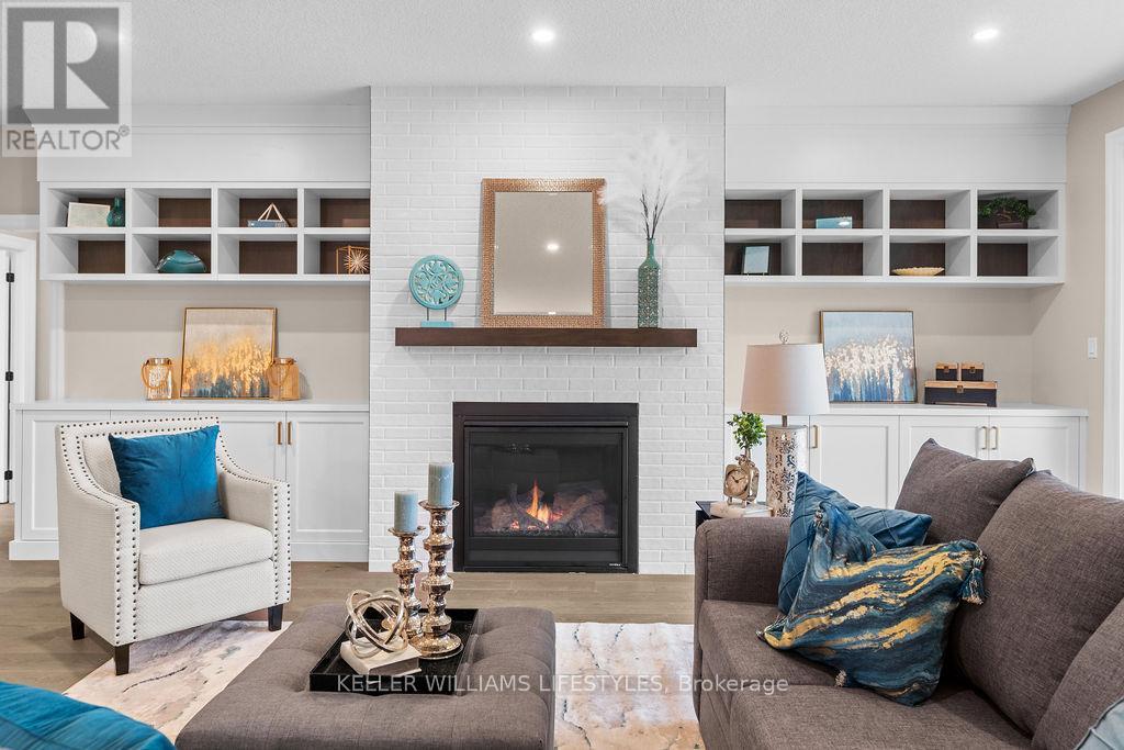 54 East Glen Drive, Lambton Shores, Ontario  N0M 1B0 - Photo 15 - X8393488