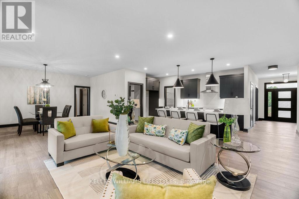 52 East Glen Drive, Lambton Shores, Ontario  N0M 1B0 - Photo 16 - X8393502