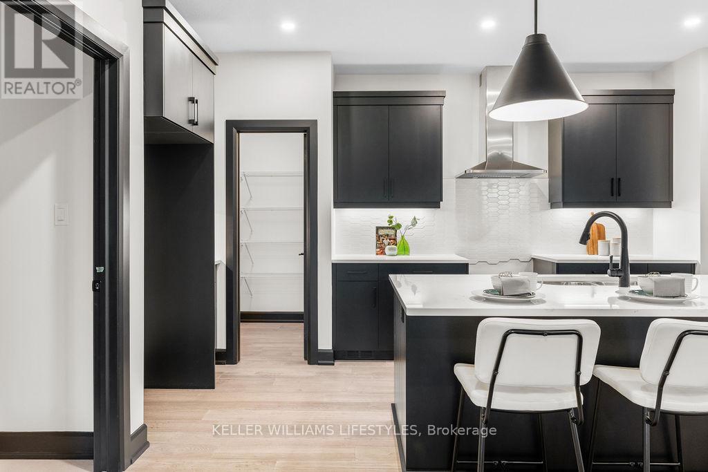 52 East Glen Drive, Lambton Shores, Ontario  N0M 1B0 - Photo 17 - X8393502