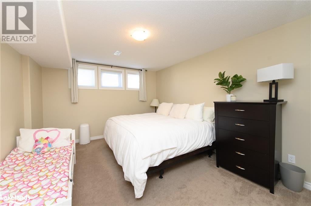 12 Surfside Crescent, Collingwood, Ontario  L9Y 4Z8 - Photo 18 - 40561607