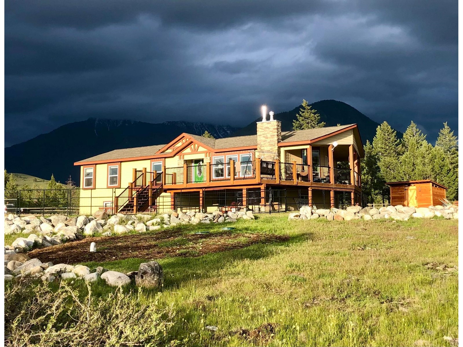 9274 Holmes Road, Cranbrook, British Columbia V0B 1N0 (26973097