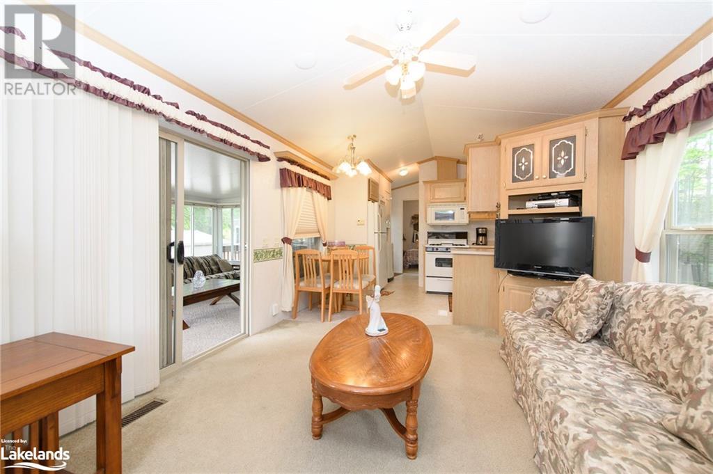 16 Huron Circle, Wasaga Beach, Ontario  L9Z 1X7 - Photo 8 - 40590278