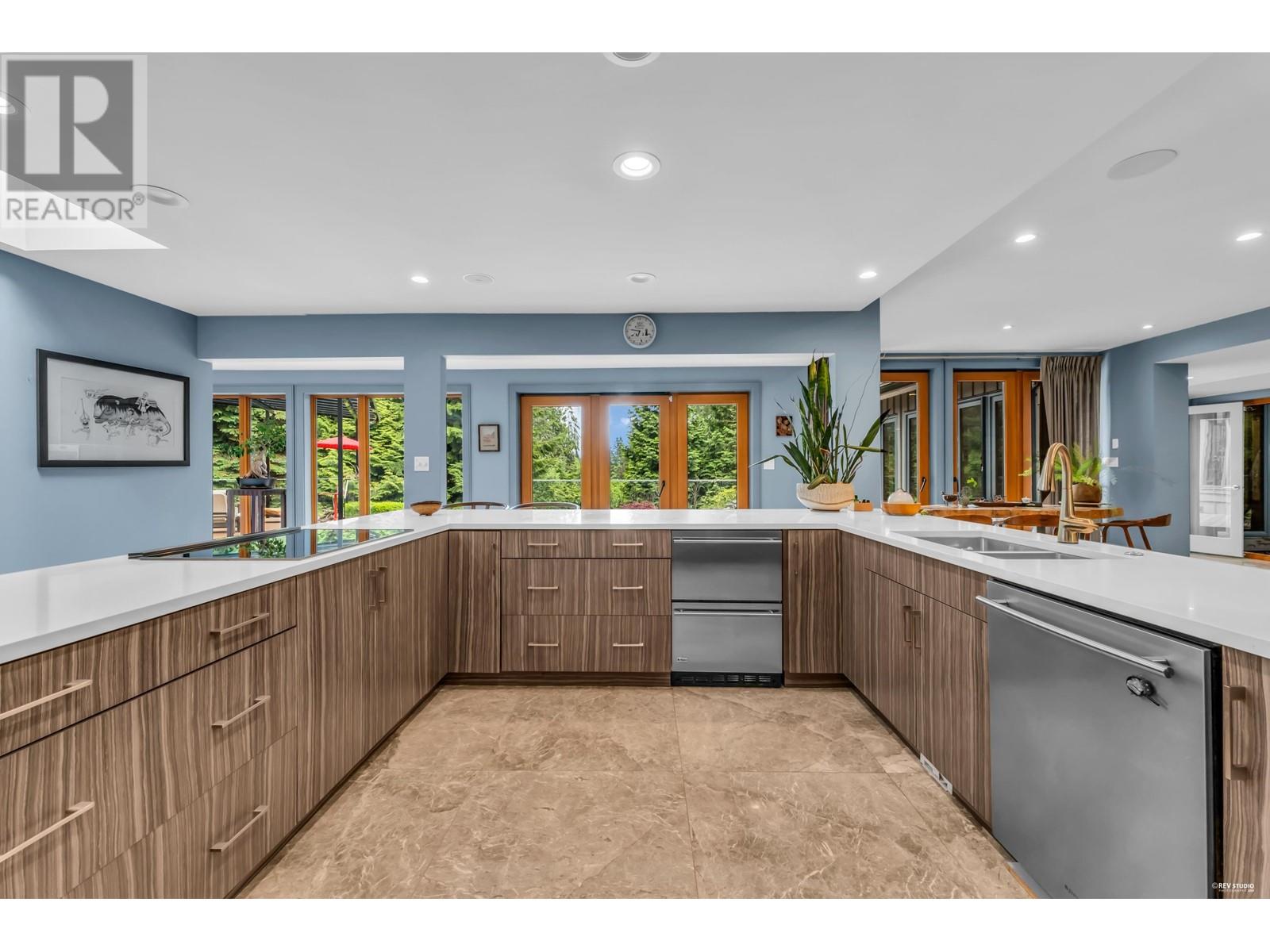 340 Southborough Drive, West Vancouver, British Columbia  V7S 1M1 - Photo 13 - R2887849