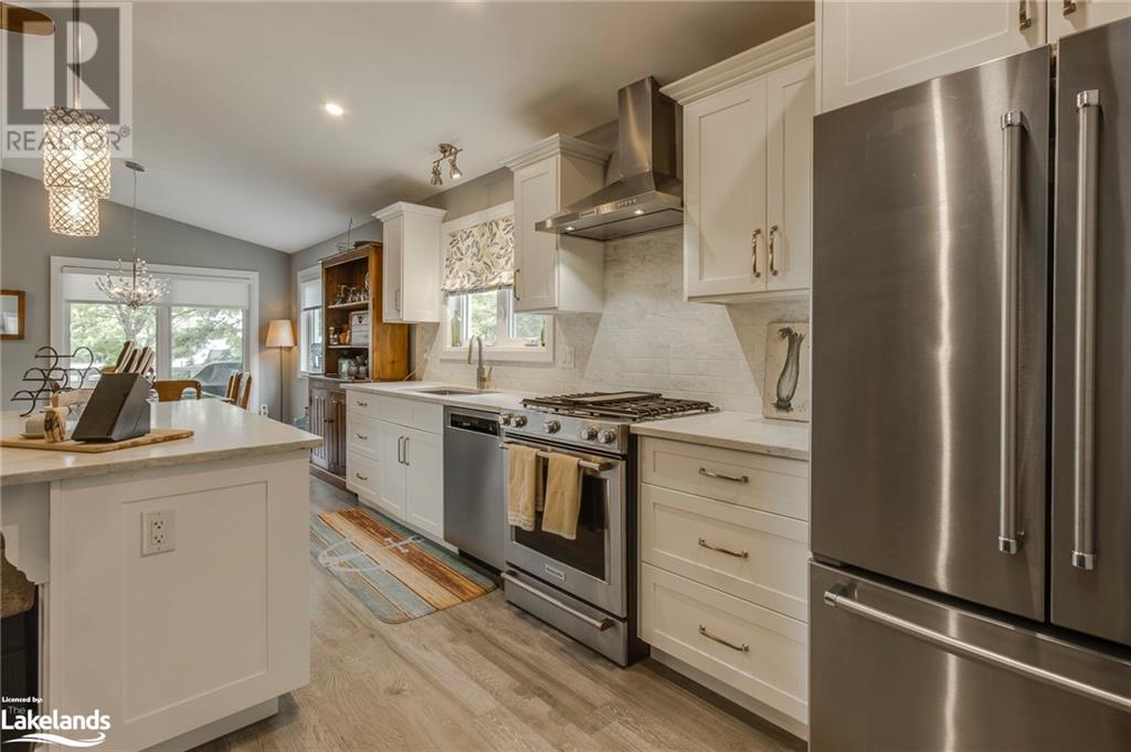 25 Tiny Beaches Road S, Tiny, Ontario  L0L 2J0 - Photo 11 - 40598702