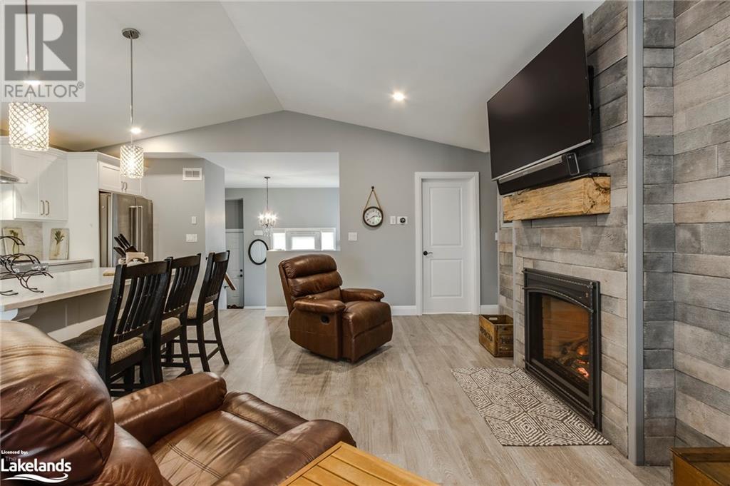 25 Tiny Beaches Road S, Tiny, Ontario  L0L 2J0 - Photo 18 - 40598702