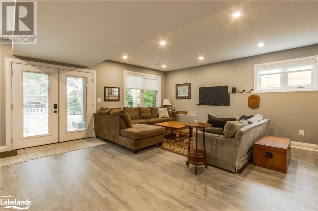 25 Tiny Beaches Road S, Tiny, Ontario  L0L 2J0 - Photo 27 - 40598702