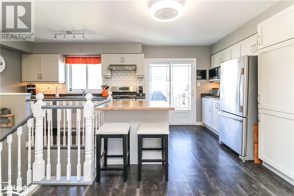 7 Myrtle Lynn Place, Wasaga Beach, Ontario  L9Z 1E2 - Photo 6 - 40598656