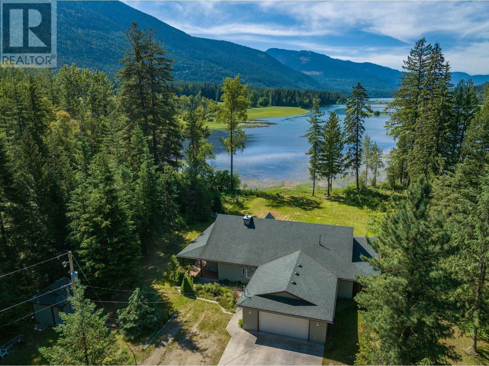 8798 GRAVEL PIT ROAD Slocan