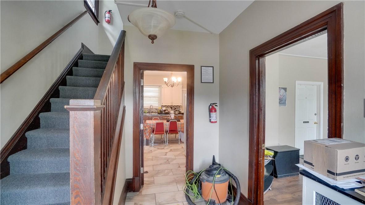 4 Ward Avenue, Hamilton, Ontario  L8S 2E5 - Photo 6 - H4195566