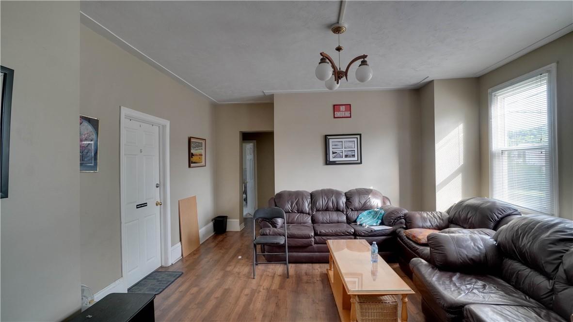 4 Ward Avenue, Hamilton, Ontario  L8S 2E5 - Photo 7 - H4195566