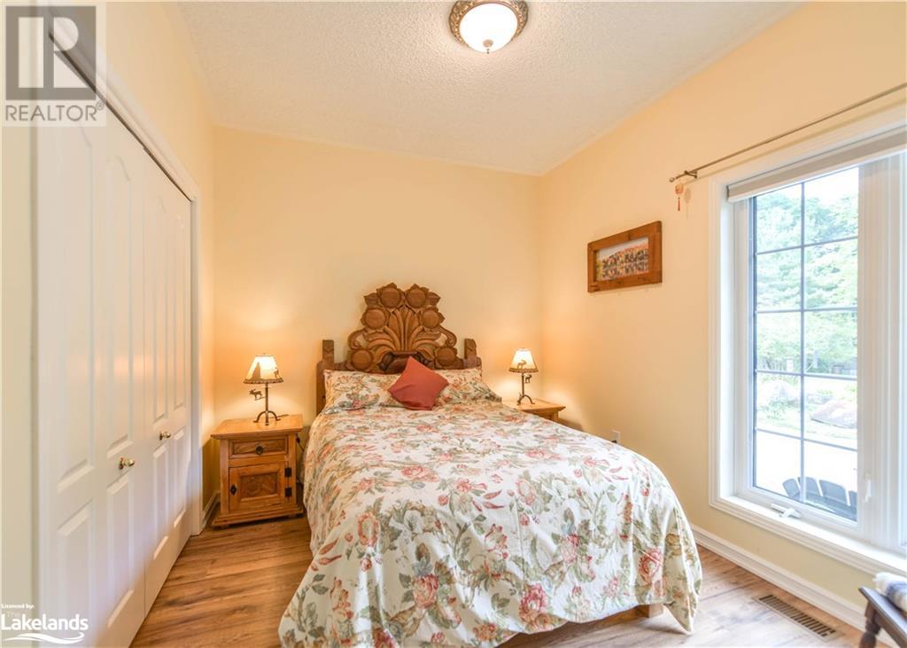 4 Beechwood Crescent, Oro-Medonte, Ontario  L0L 1T0 - Photo 22 - 40597488