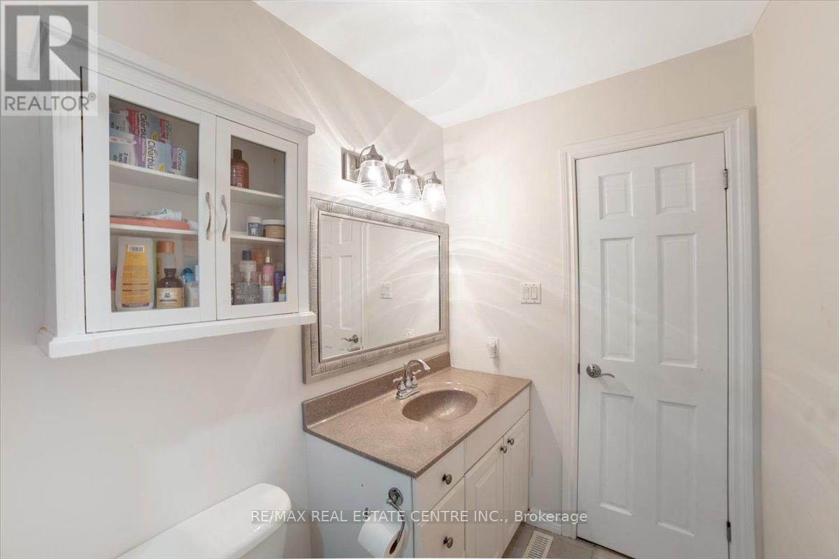 33 - 1020 Central Park Drive, Brampton (Brampton North), Ontario  L6S 3L6 - Photo 27 - W8396184