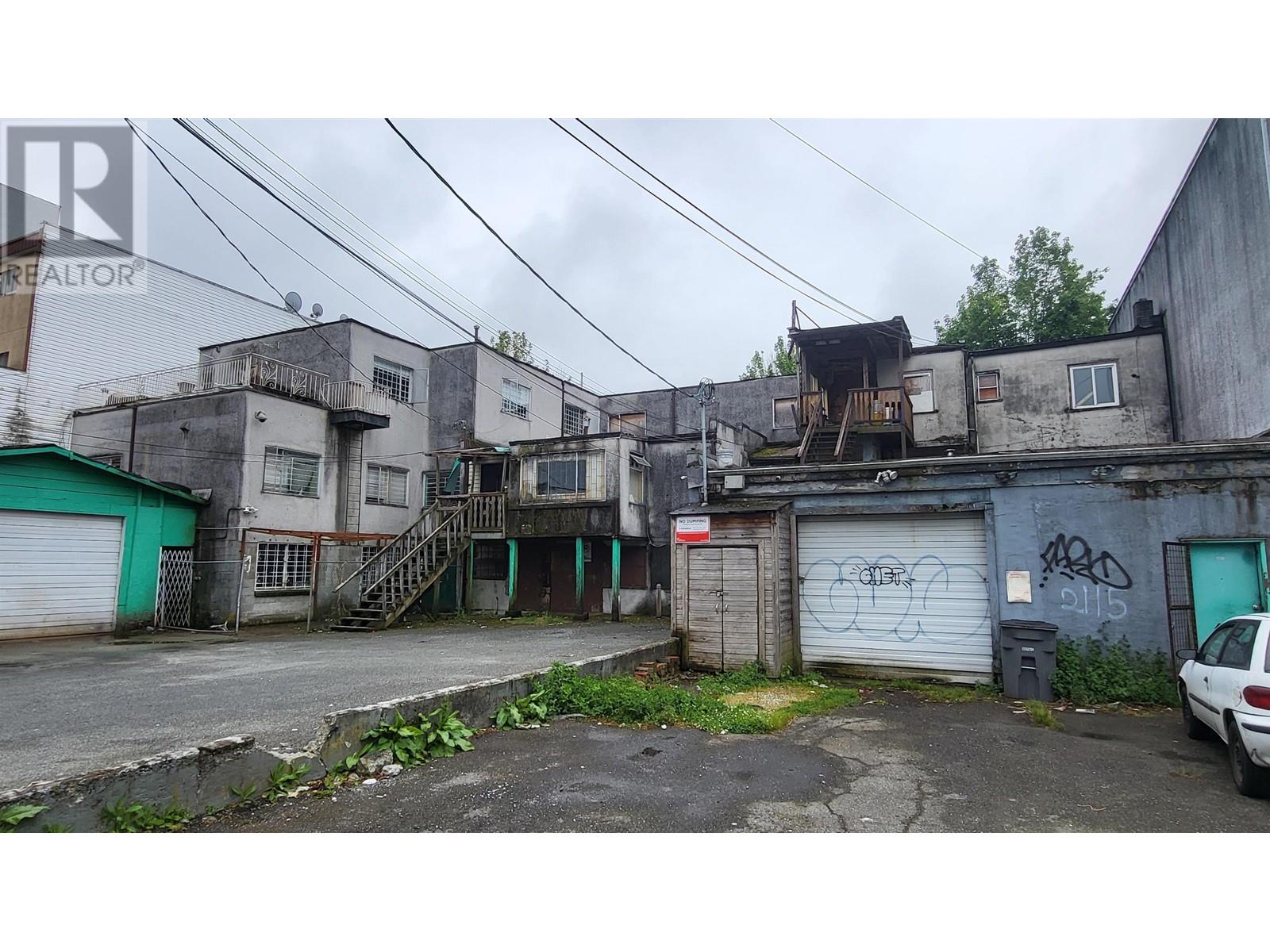 Listing Picture 2 of 20 : 2117 2121 KINGSWAY, Vancouver / 溫哥華 - 魯藝地產 Yvonne Lu Group - MLS Medallion Club Member