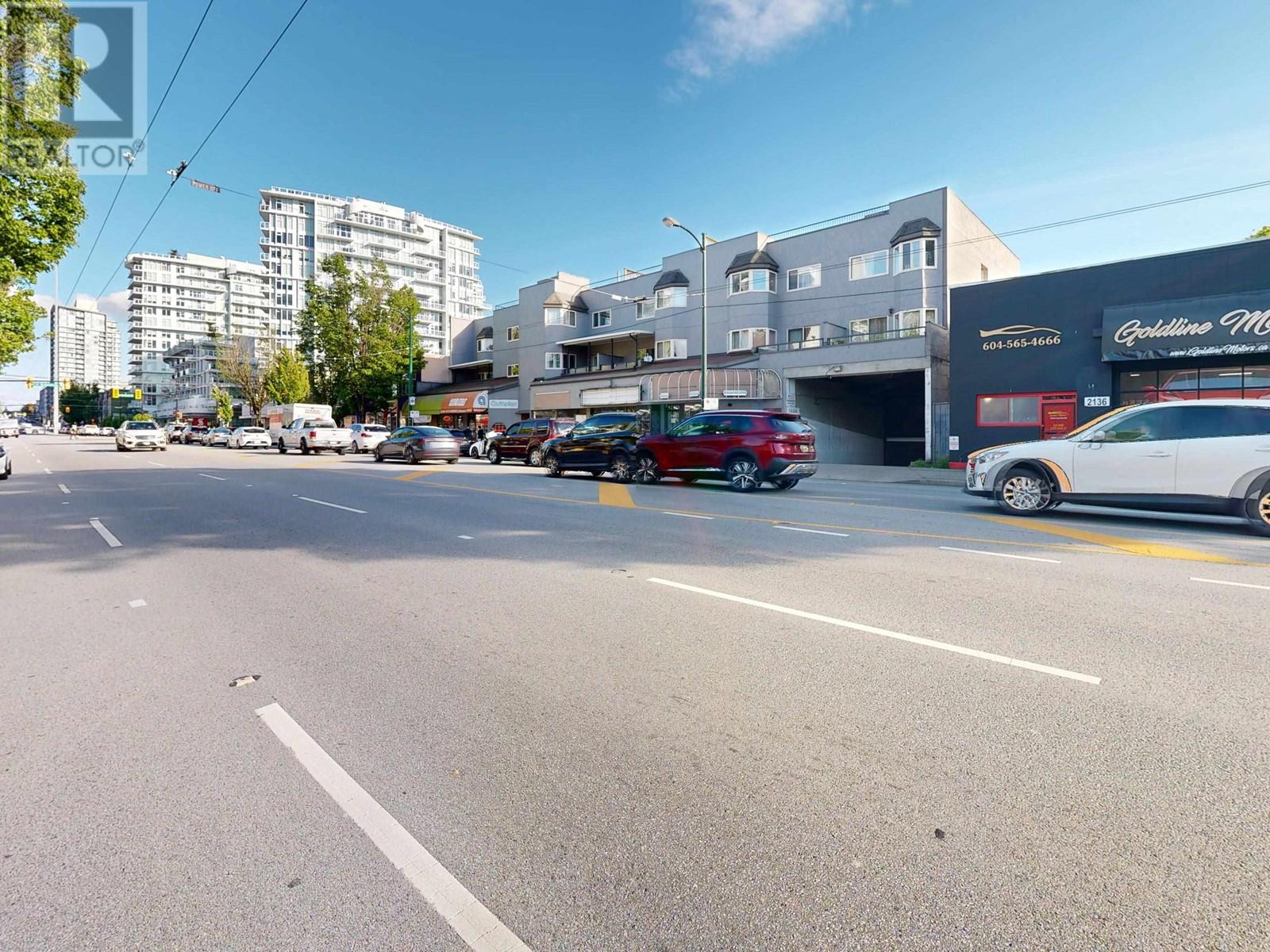 Listing Picture 13 of 20 : 2117 2121 KINGSWAY, Vancouver / 溫哥華 - 魯藝地產 Yvonne Lu Group - MLS Medallion Club Member