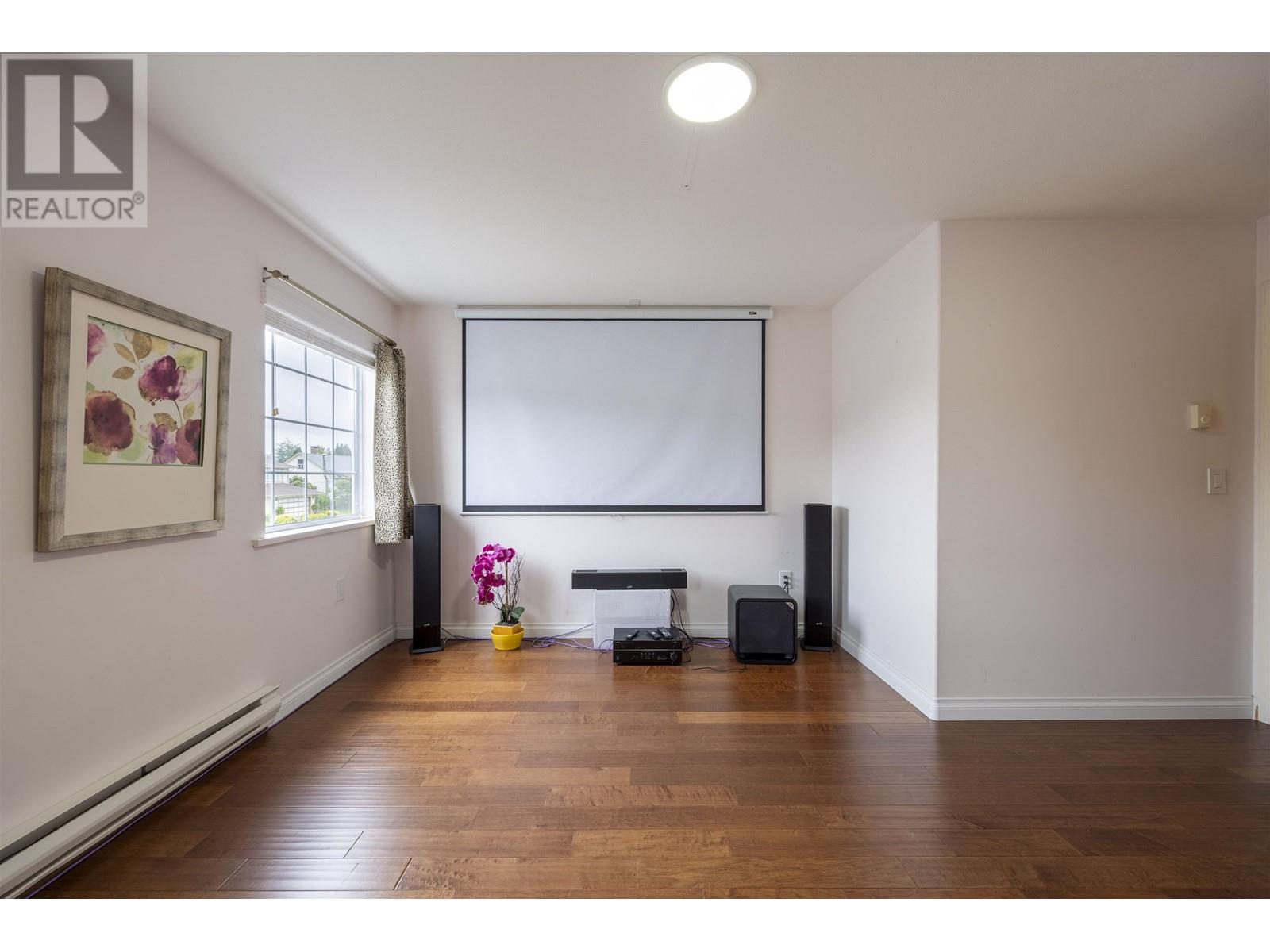 20266 123 Avenue, Maple Ridge, British Columbia  V2X 4A5 - Photo 35 - R2888984
