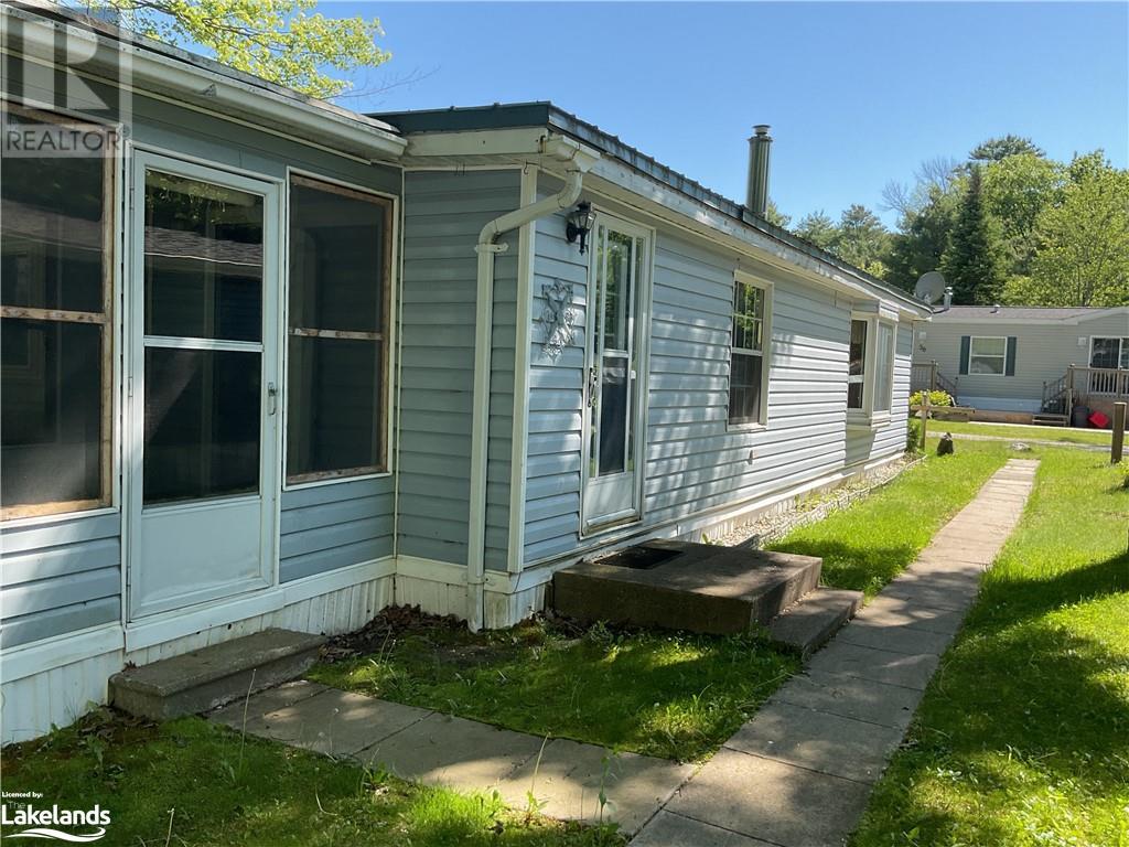 1007 Racoon Road Unit# 70, Gravenhurst, Ontario  P1P 0C9 - Photo 3 - 40598813