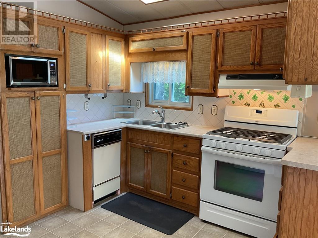 1007 Racoon Road Unit# 70, Gravenhurst, Ontario  P1P 0C9 - Photo 6 - 40598813