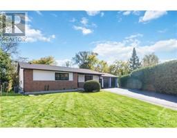 12 ST ANDREWS CIRCLE