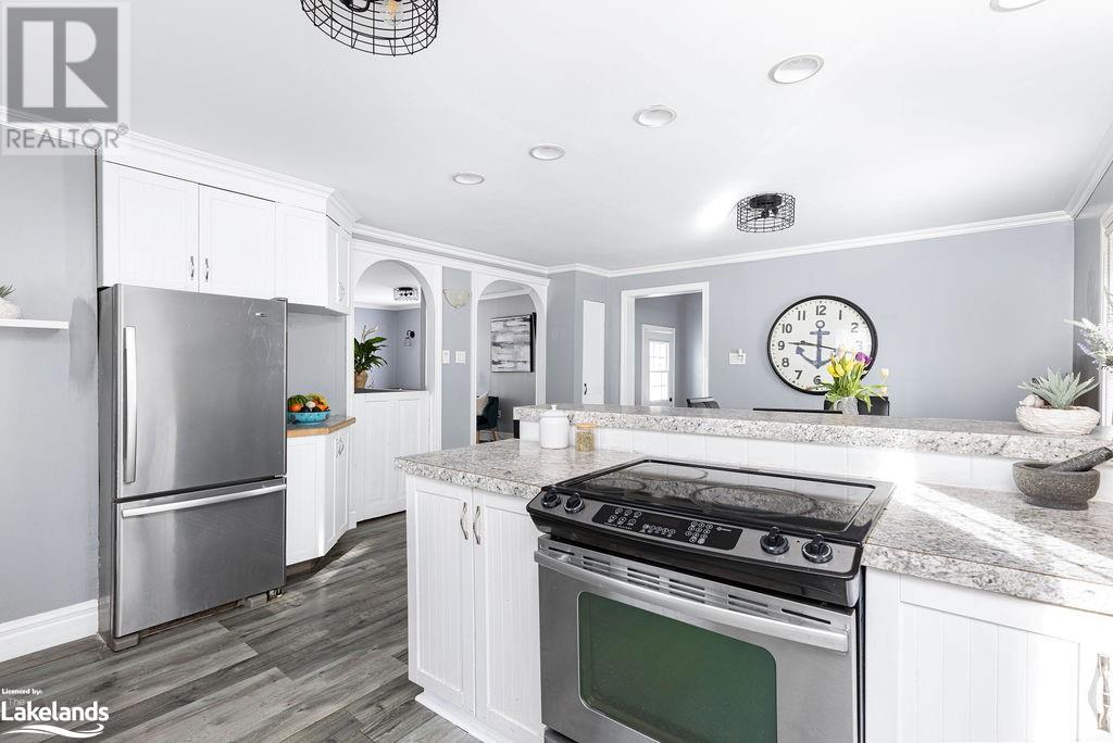 57 Woodward Street, Bracebridge, Ontario  P1L 1J8 - Photo 2 - 40599086