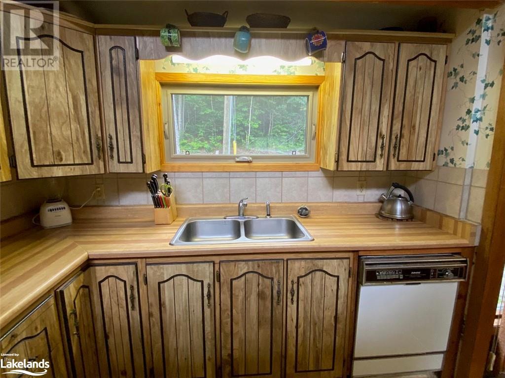 1052 Portage Road, Haliburton, Ontario  K0M 1S0 - Photo 8 - 40598987
