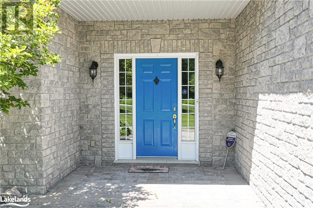 1273 Hawk Ridge Crescent, Severn, Ontario  L3V 0Y6 - Photo 3 - 40596012