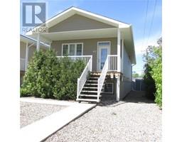 402 York Street Regent Park, Regina, Ca