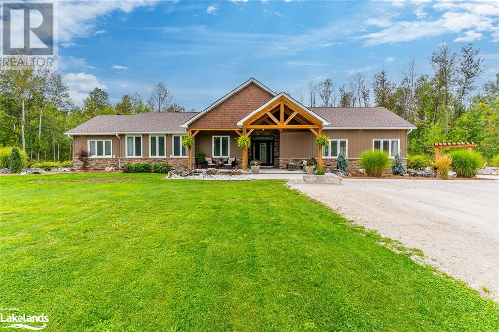 242 Somers Street, Georgian Bluffs, Ontario  N4K 6V5 - Photo 1 - 40599203