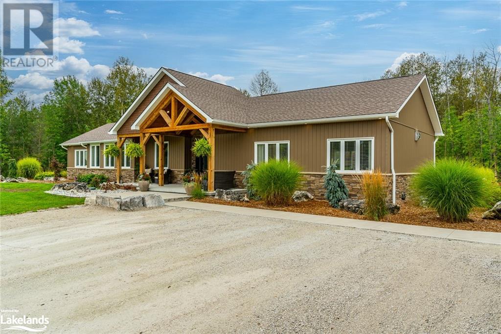 242 Somers Street, Georgian Bluffs, Ontario  N4K 6V5 - Photo 3 - 40599203