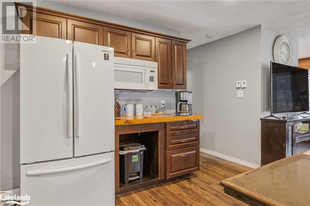 88 Fox Street, Penetanguishene, Ontario  L9M 1C8 - Photo 16 - 40590387