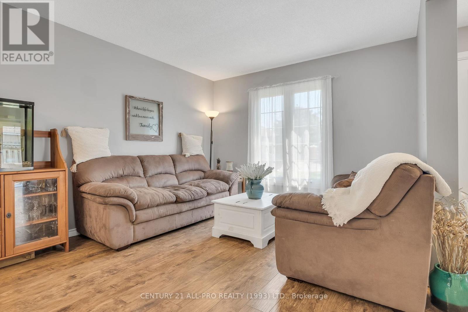 736 Daintry Crescent, Cobourg, Ontario  K9A 4Z4 - Photo 7 - X8397892