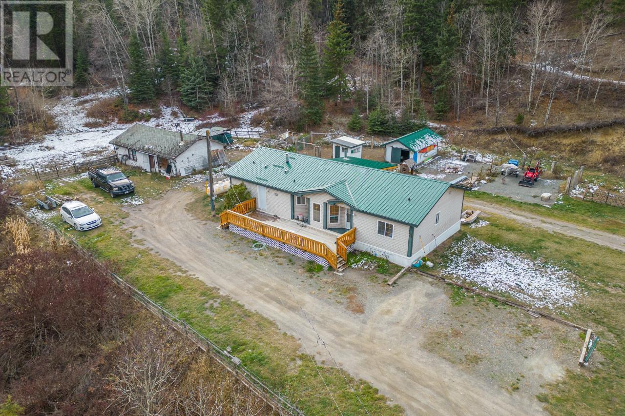 6265 CARIBOO HWY 97, clinton, British Columbia