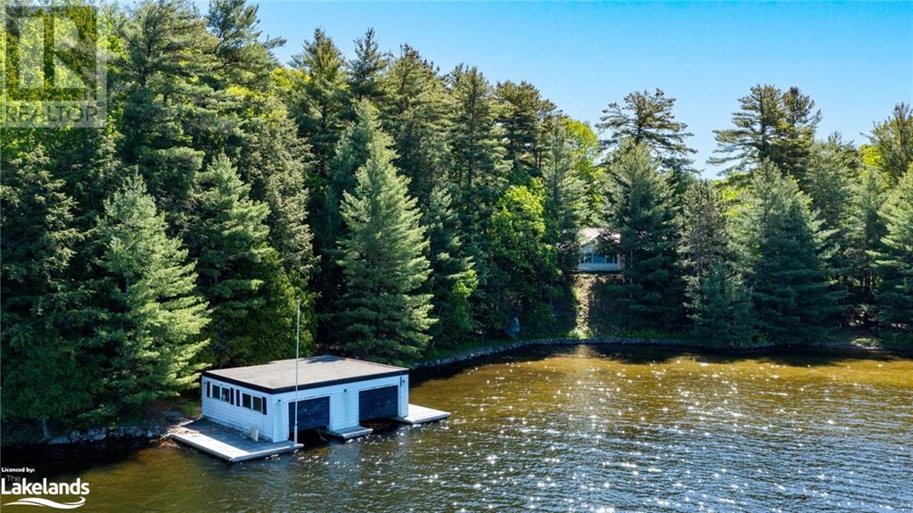 1097 ARMSTRONG POINT Road, muskoka lakes, Ontario