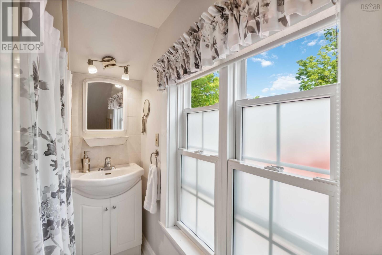 9757 Main Street, Canning, Nova Scotia  B0P 1H0 - Photo 16 - 202412500